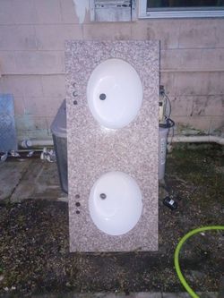 Bathroom sink
