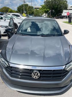 2021 2021 Volkswagen Jetta R-Line —