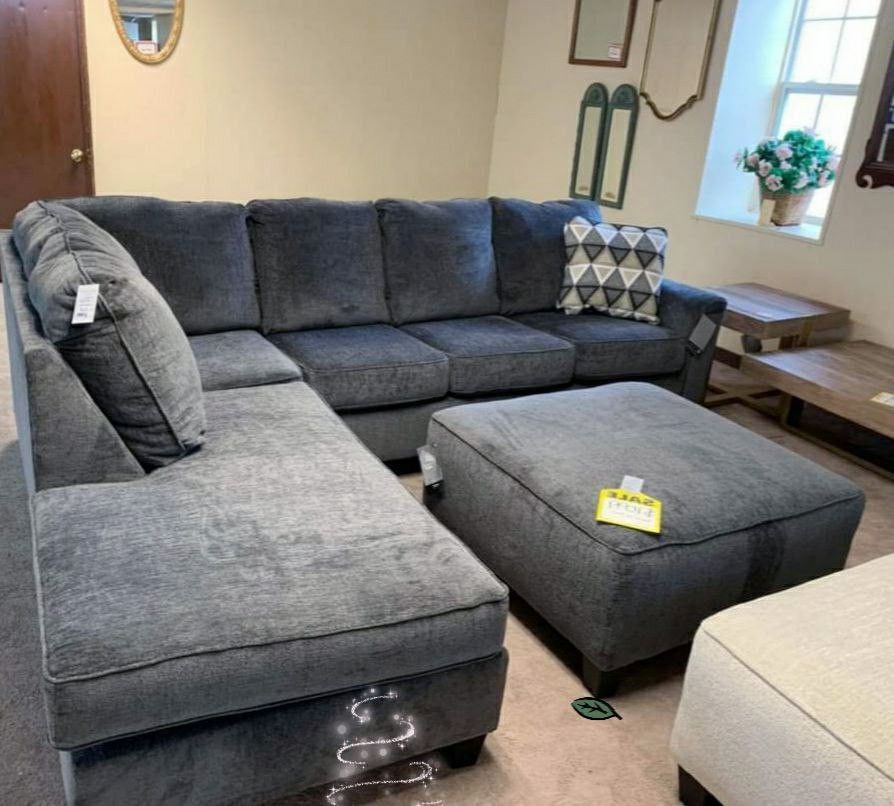 Abinger Smoke/Natural RAF/LAF 2 Piece Sectional With Chaise👌$10 Payment