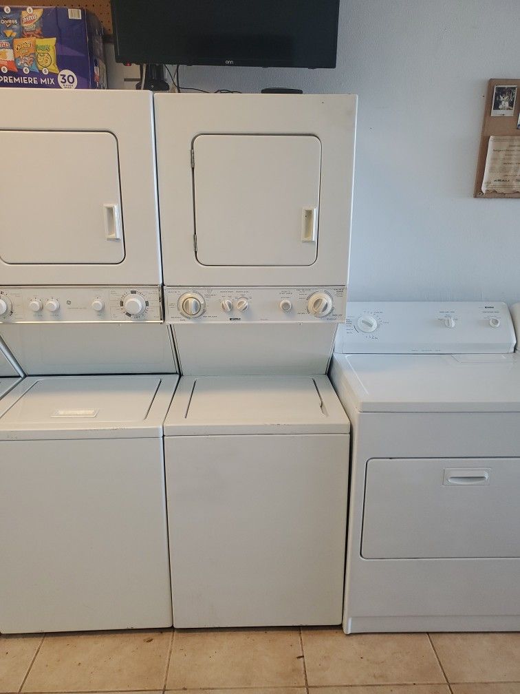Kenmore Stack Washer/dryer 24 Inch wide