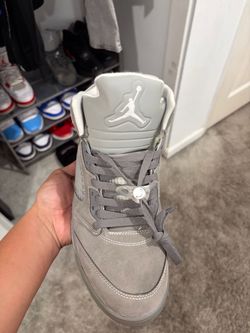 Size 10 wolf gray 5s