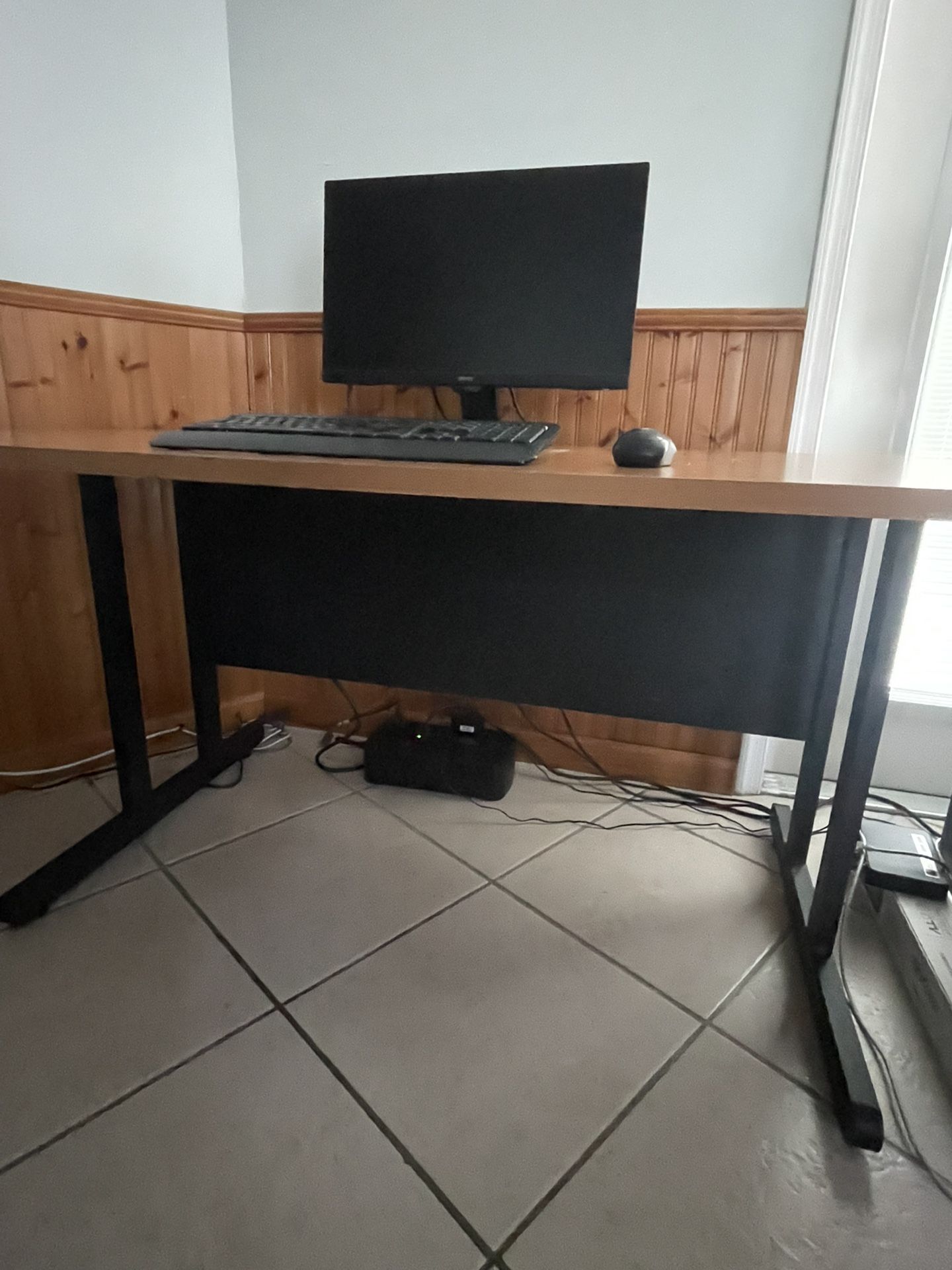 Computer Desk/Gaming Table