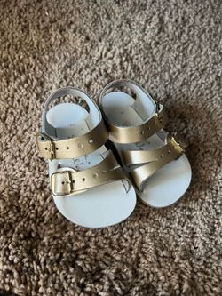 Baby shoes