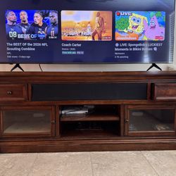 84” entertainment console/stand