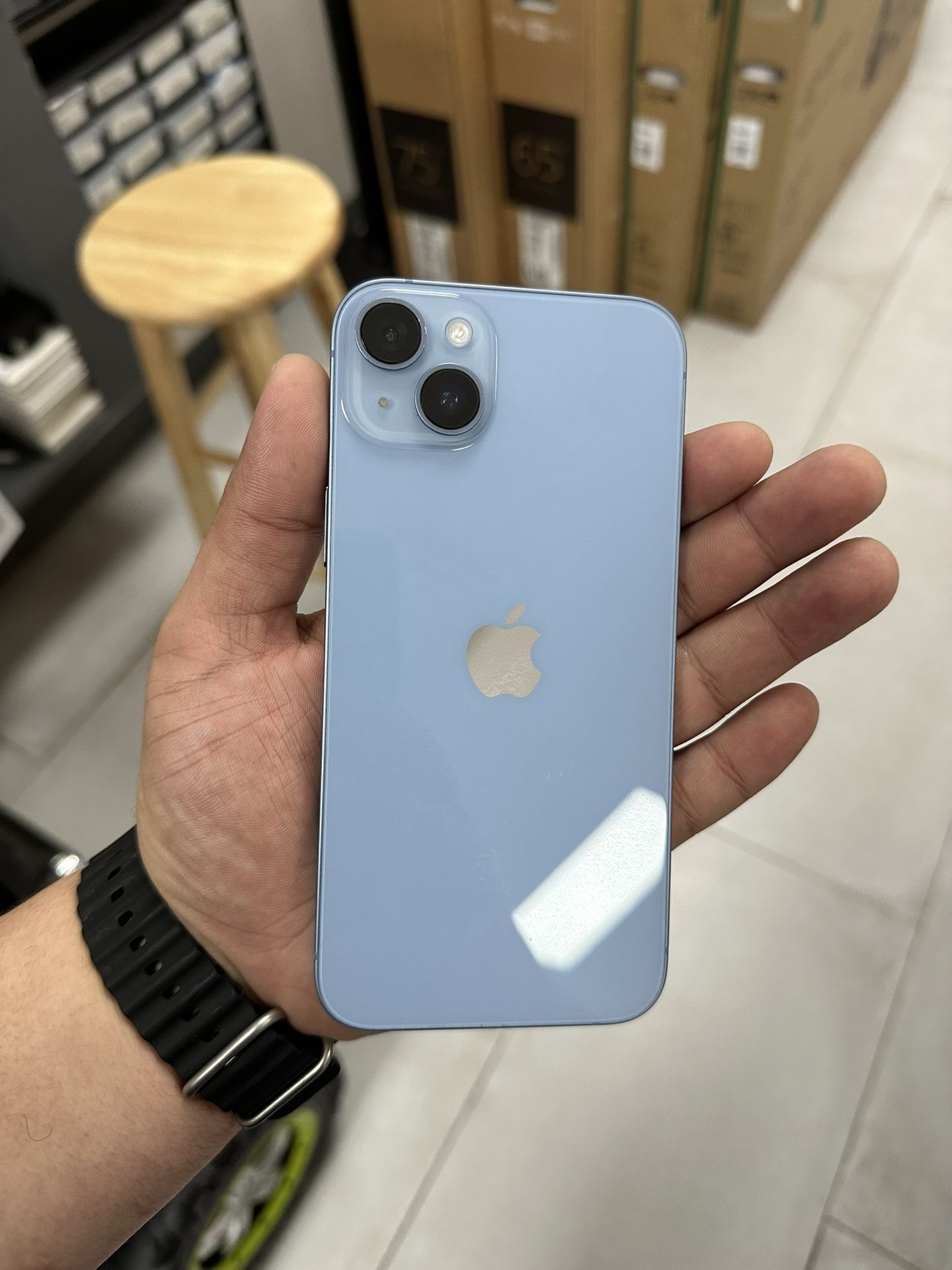 iPhone 14 Plus 128GB Unlocked! Finance For $50 Down Payment!!