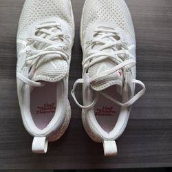 Nike Women’s 7 1/2 Sneaker