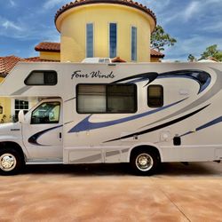 2010 Four Winds 24ft Class C Motorhome 