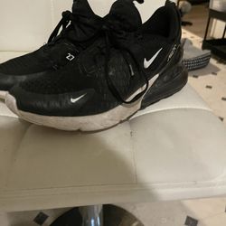 Nike Air Max 270
