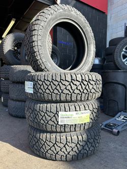 Vendo Set De Llantas 225/65R17 Marca IRONHEAD 