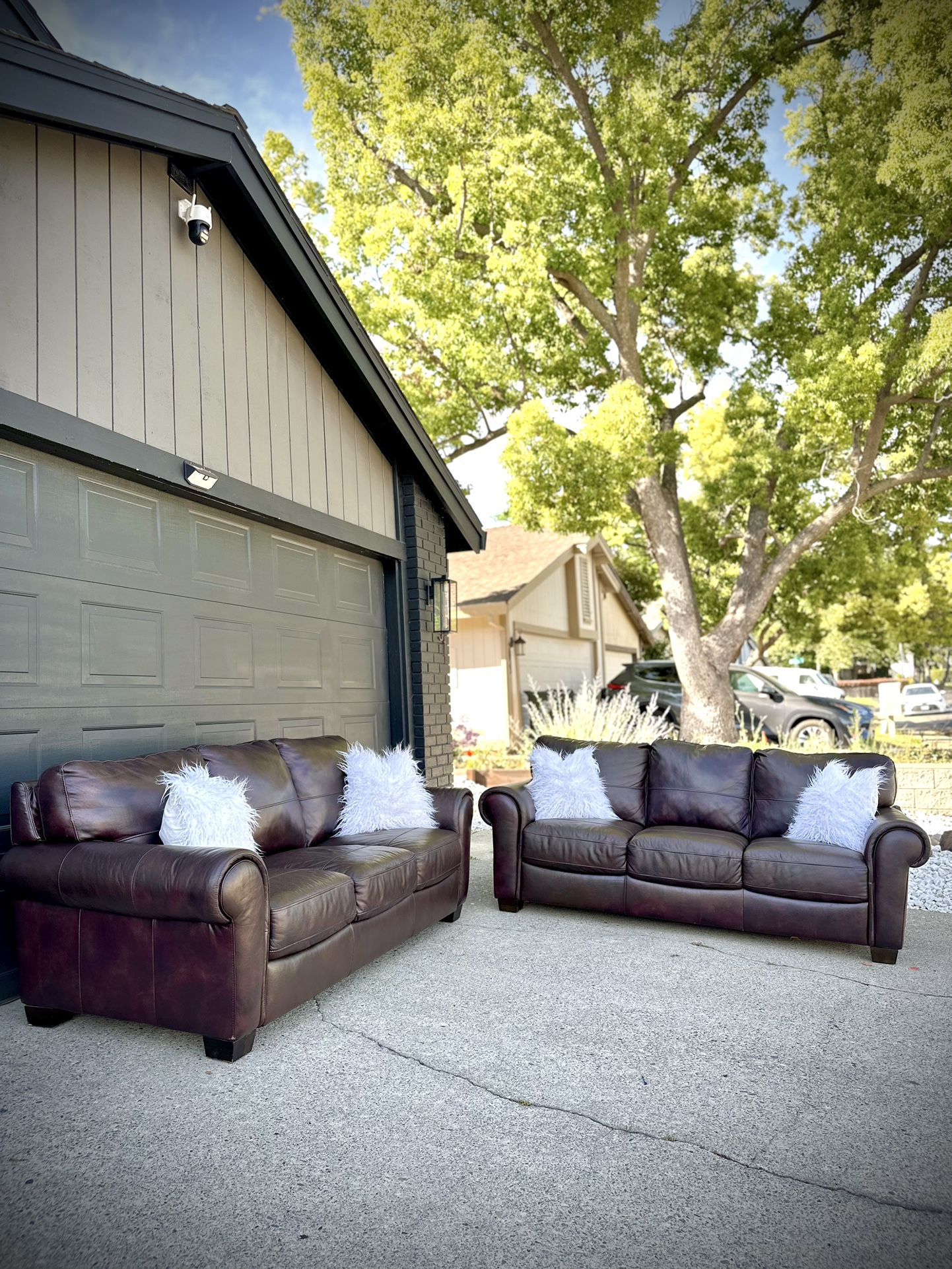 FREE DELIVERY 🛻 Genuine Mahogany Leather Sofa Set