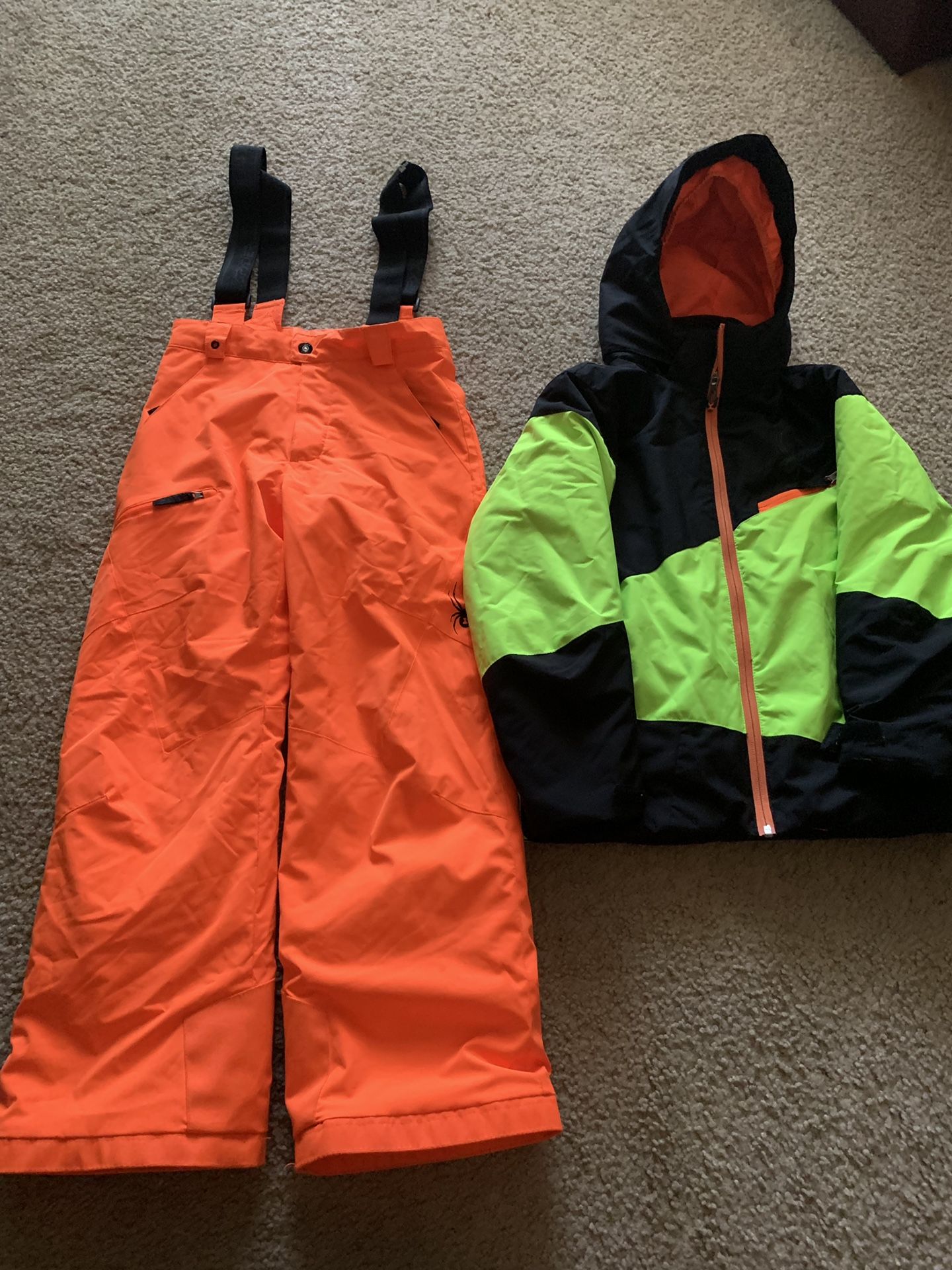 Like New Spyder Snow Suit 