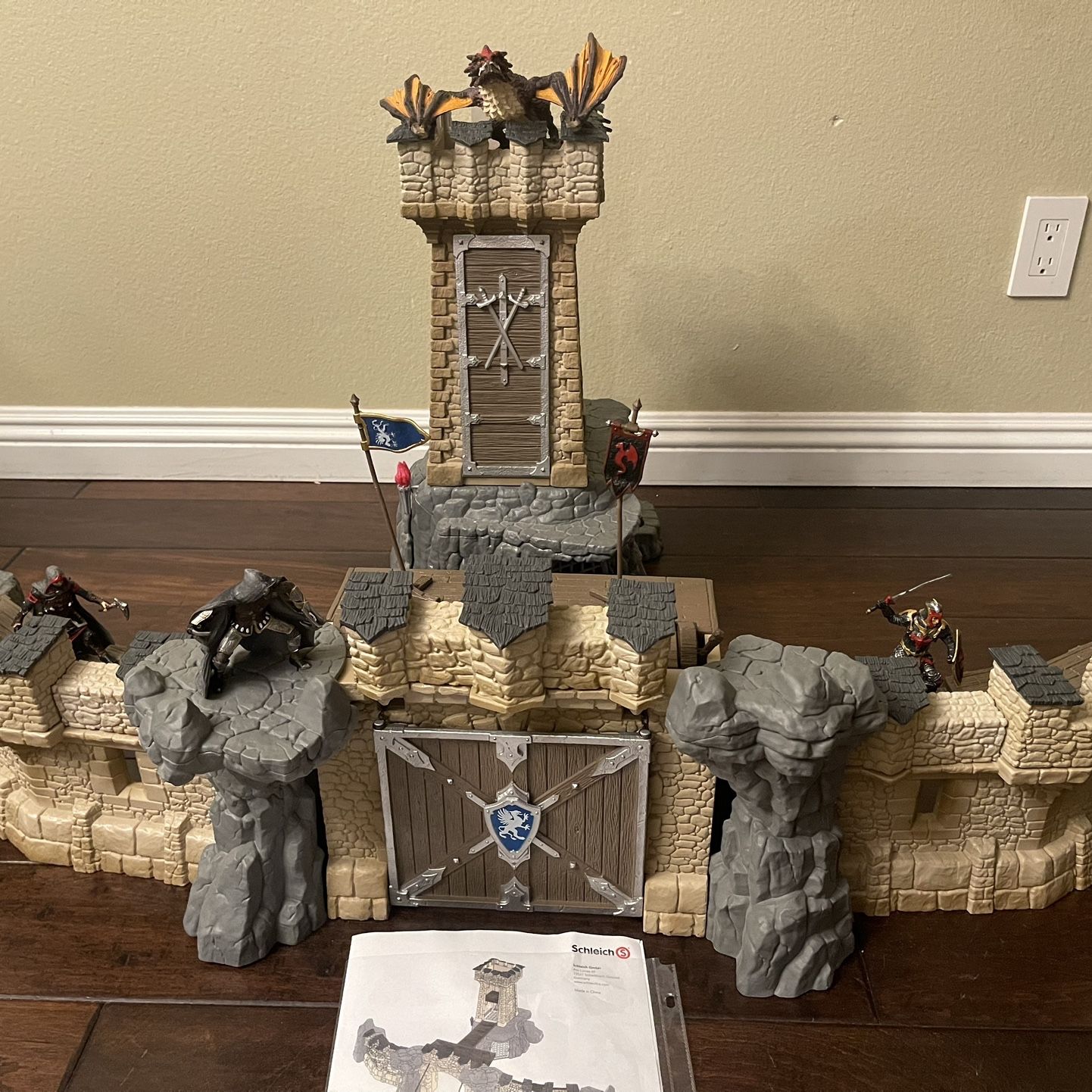 Schleich castle and best sale knights