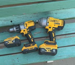 DeWalt 20V Drill and Impact Wrench with Batteries