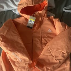 Nike Jacket Woman’s Sz Small 150$ Retail Is 250 