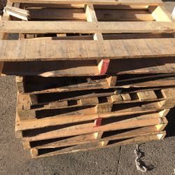 8 - Empty Pallets Wood