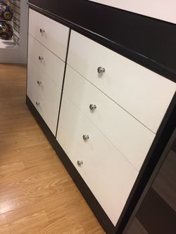 New compressed wood 8 drawers dresser
