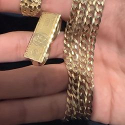 10k Nugget Ring Size 8 2.7 Grams
