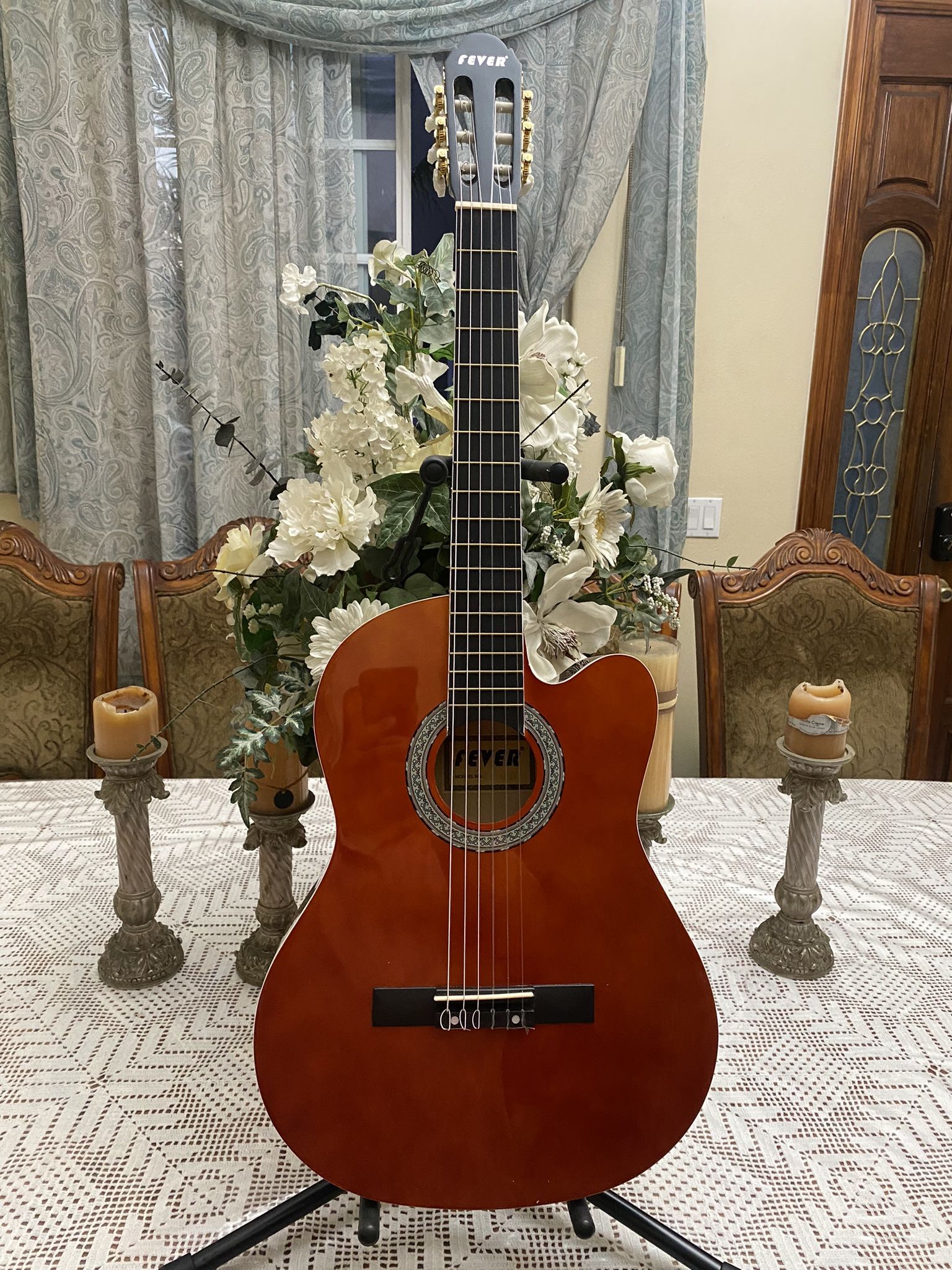 Fever Classic Acoustic Guitar