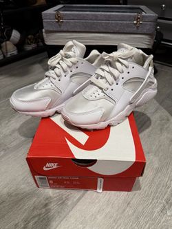 Nike Air Huarache Women's Sneakers Size 5