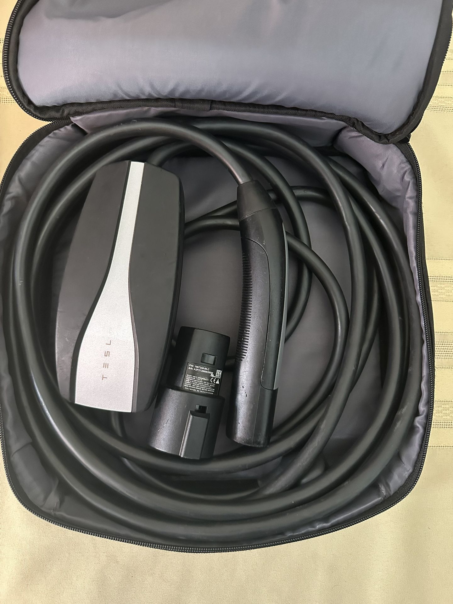 Tesla Mobile Charger W/ Charging Adapter + Pucks