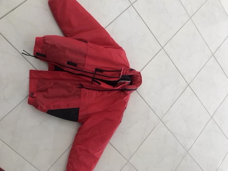Men’s Red Winter Ski Jacket size Large like b new