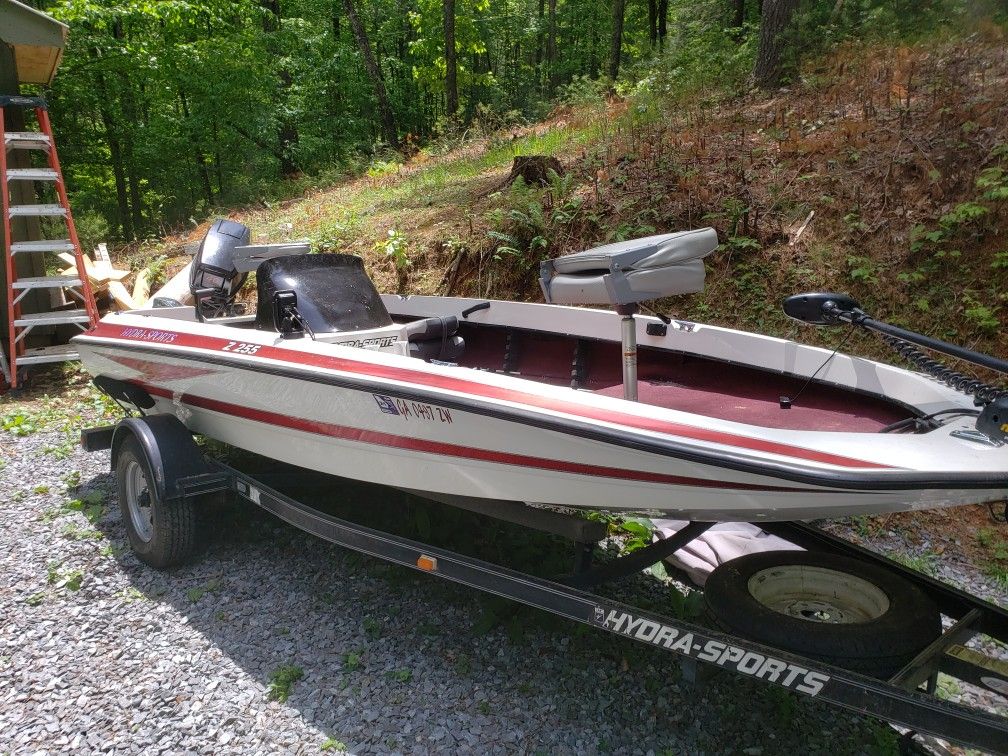 1996 hydra-sport bass boat