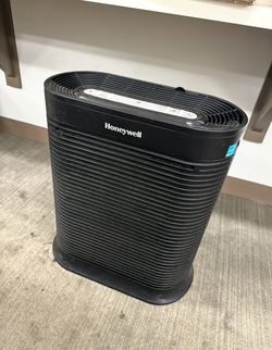 Honeywell AllergenPlus HEPA Air Purifier HPA300