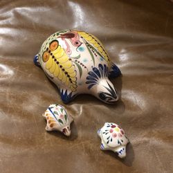 Handpainted, ceramic turtle set