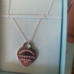 Tiffany heart necklace 