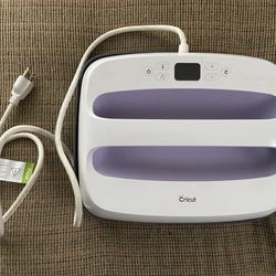 Cricut Heat Press And Stand 