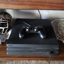 Play Station 4 Pro Console
