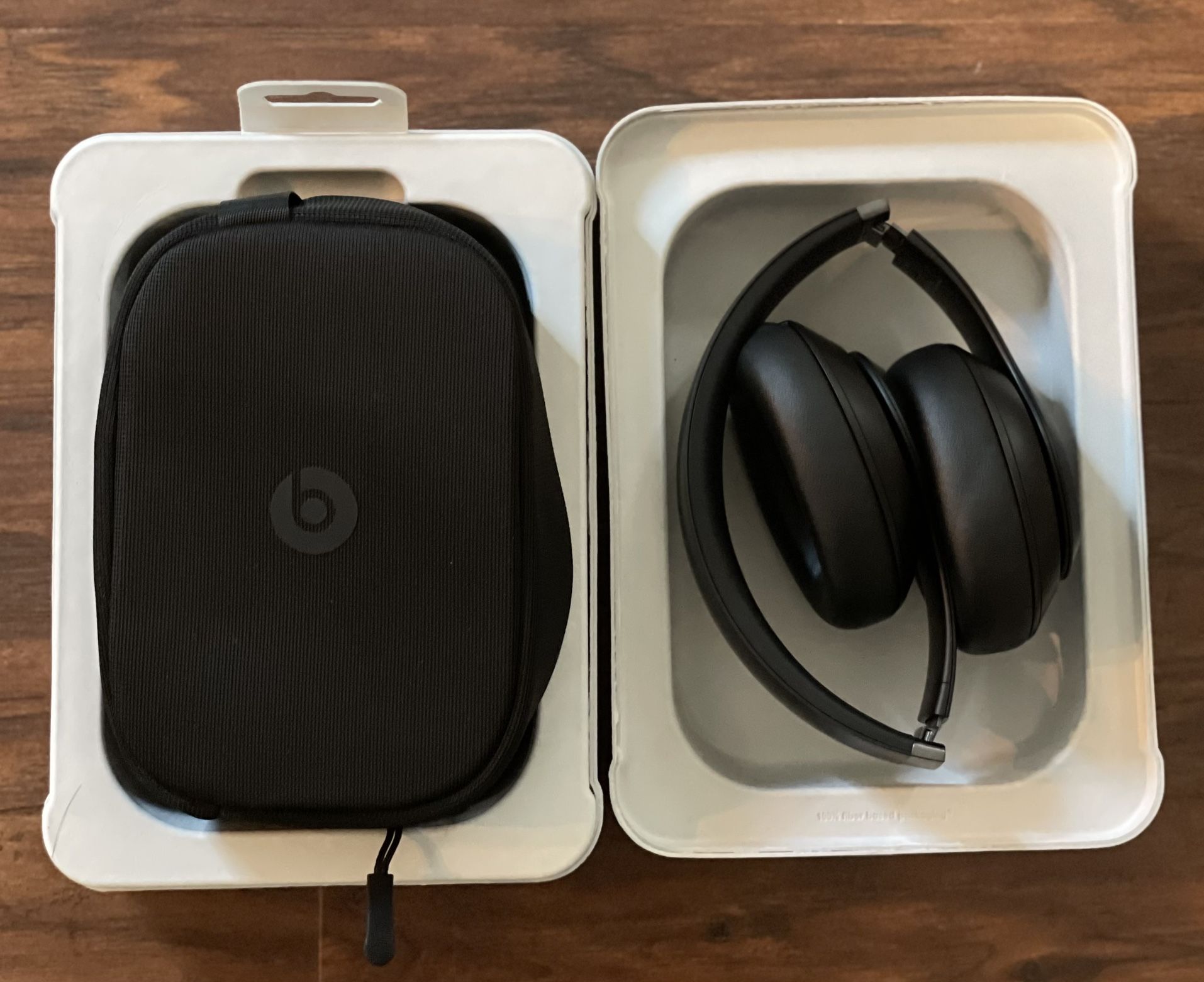 Beats Studio Pro Wireless Black Brand New