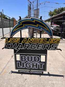 Los Ángeles Chargers, bud light Neon sign