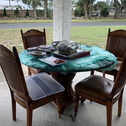 5’ Round table set (4 Chairs) 