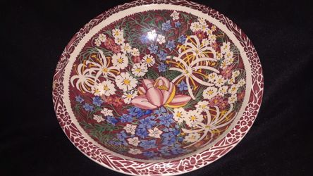 Vernon Kilns Lei Lani Pattern Salad Bowl