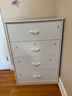 White 4-Drawer Dresser