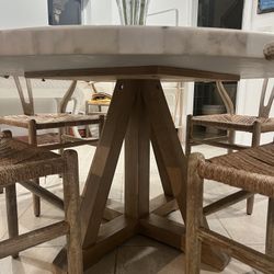 Dining Table & 6 Chairs