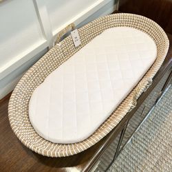 Seagrass Baby Changing Pad / Basket
