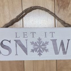 NEW 'Let It Snow' ❄️ Wall Wood Sign (10" x 3.5")