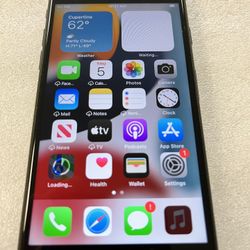 iPhone 7 FactoryUnlocked any carrier 32 GB great condition