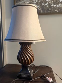 Table lamp