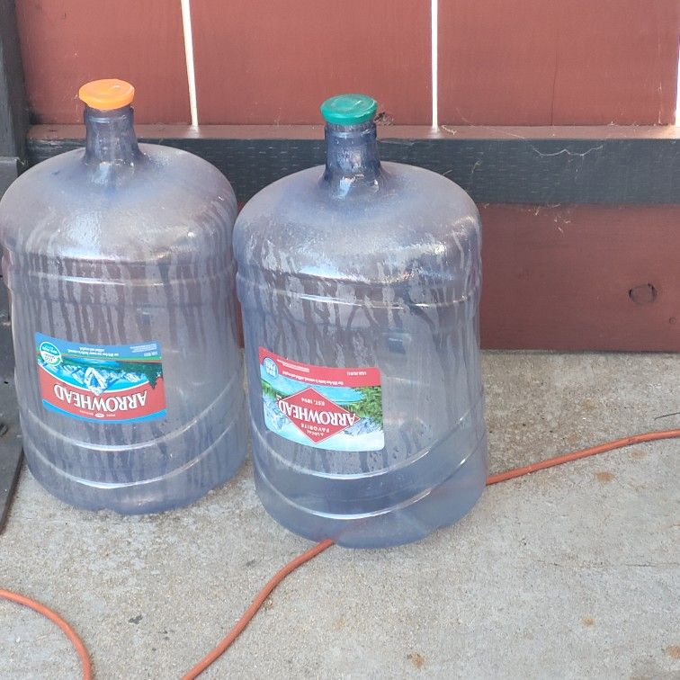 5 Galion Water Bottles  Clean.