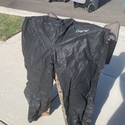 Froggtoggs Top And Bottom 