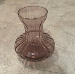 Vintage Pilgrim MCM Purple Ribbed Glass Scalloped Vase
