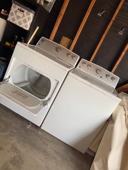 White Washer & Dryer