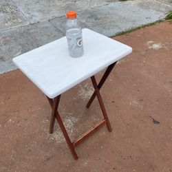 Foldable Side / End Table