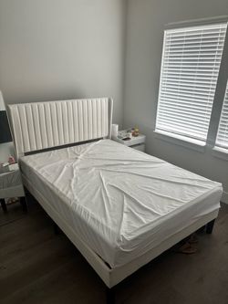 Full white headboard /bed frame and Matress