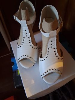 High heel MaryJanes