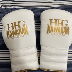 Hawaiian Fight Gear Boxing Gloves 16 Oz Lace Up 