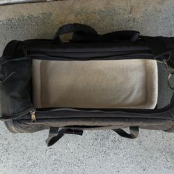 Top Paw Pet Travel Duffel Carrier (Up to 20 lbs) – Like New